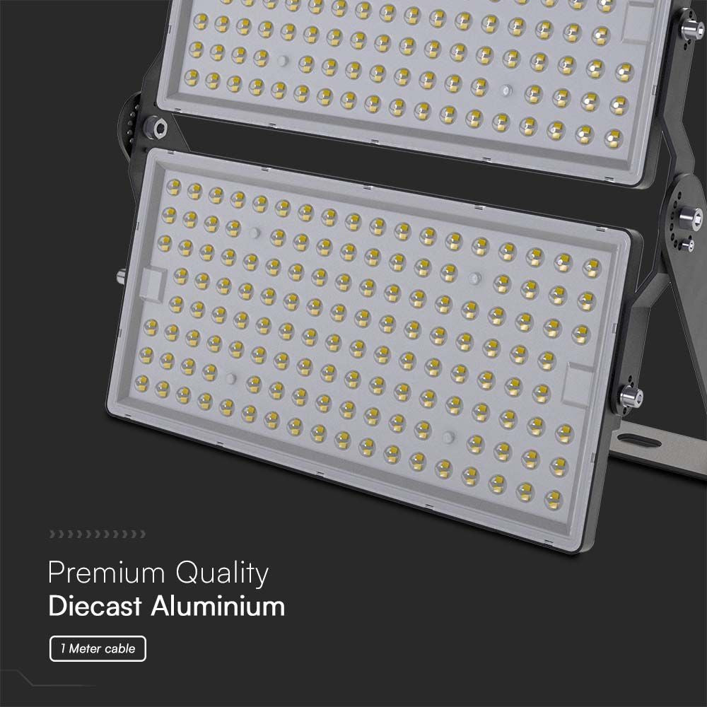 500W Super High Power LED Projektør med 1m Kabel, Sort Hus, IP65, 4000K, 135lm/W