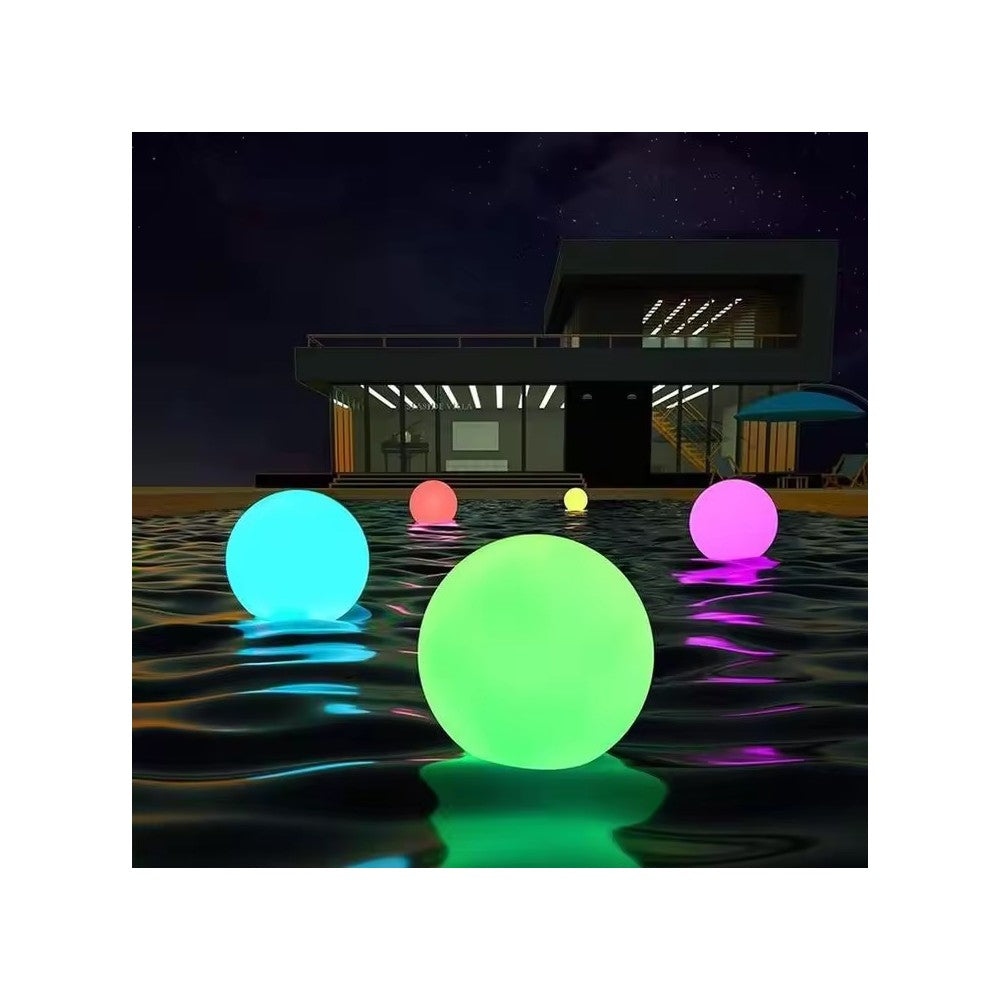 Genopladelig RGBW LED kugle (Ø15 cm) med fjernbetjening - Vandtæt IP68