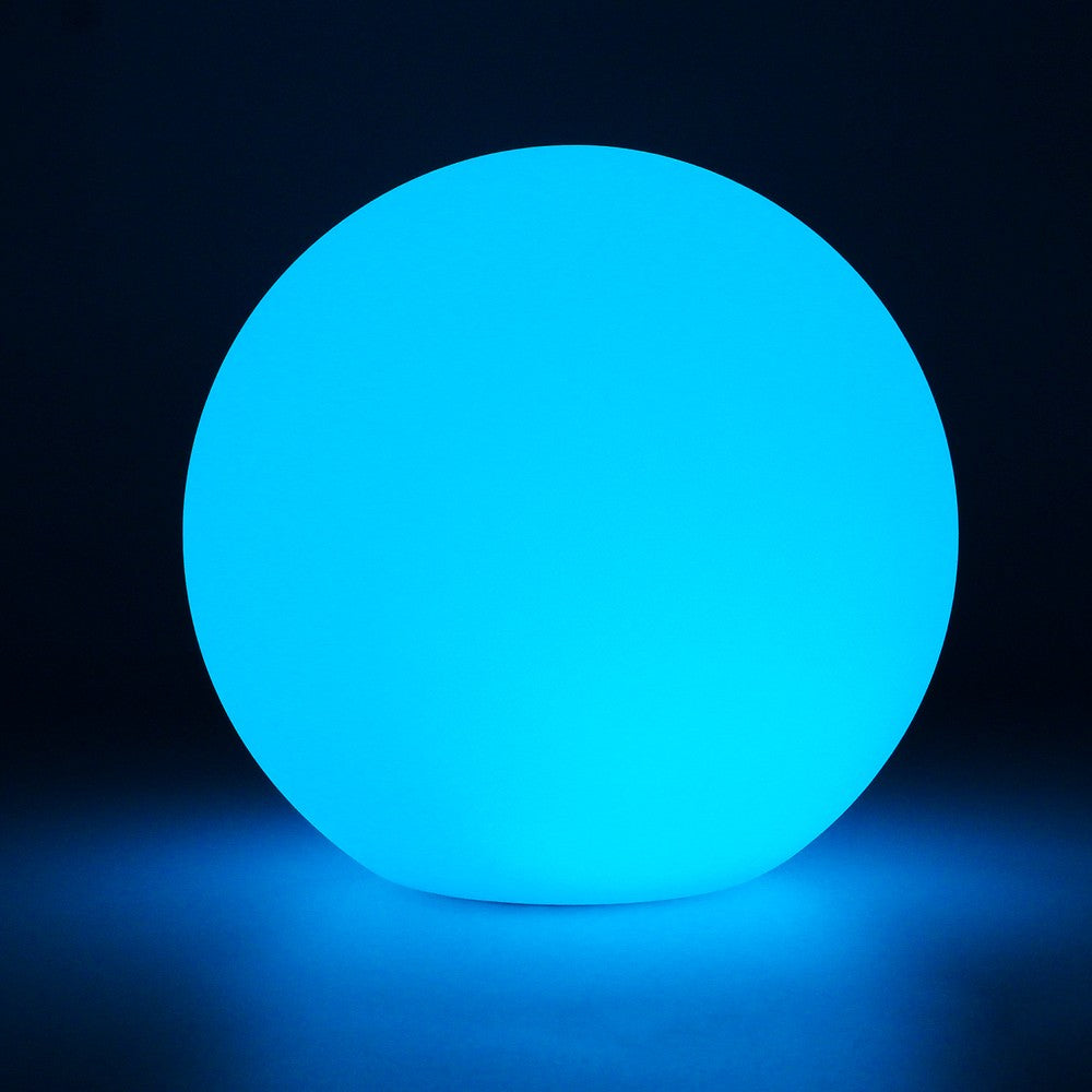 Genopladelig RGBW LED kugle med fjernbetjening (Ø20 cm) – IP68 klassificering