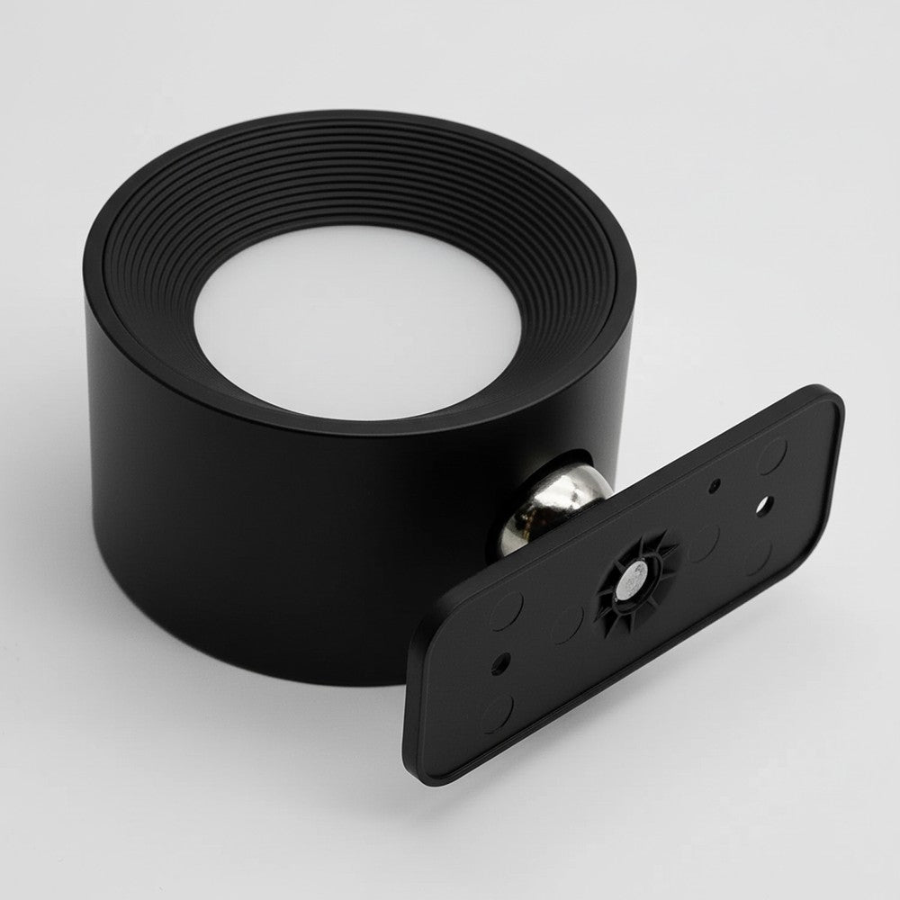 Genopladelig væglampe CCT 4,5W Sort Rund 360° roterbar IP20 inkl. lyskilde 5V DC USB 450lm RA80