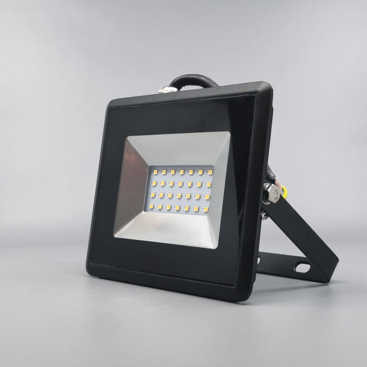 20W LED projektør 3000K 1700Lm sort (360° frame 4)