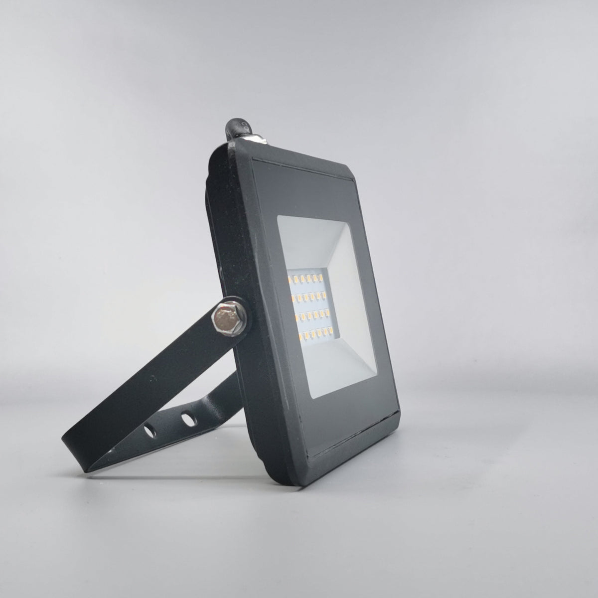 20W LED projektør 3000K 1700Lm sort (360° frame 20)