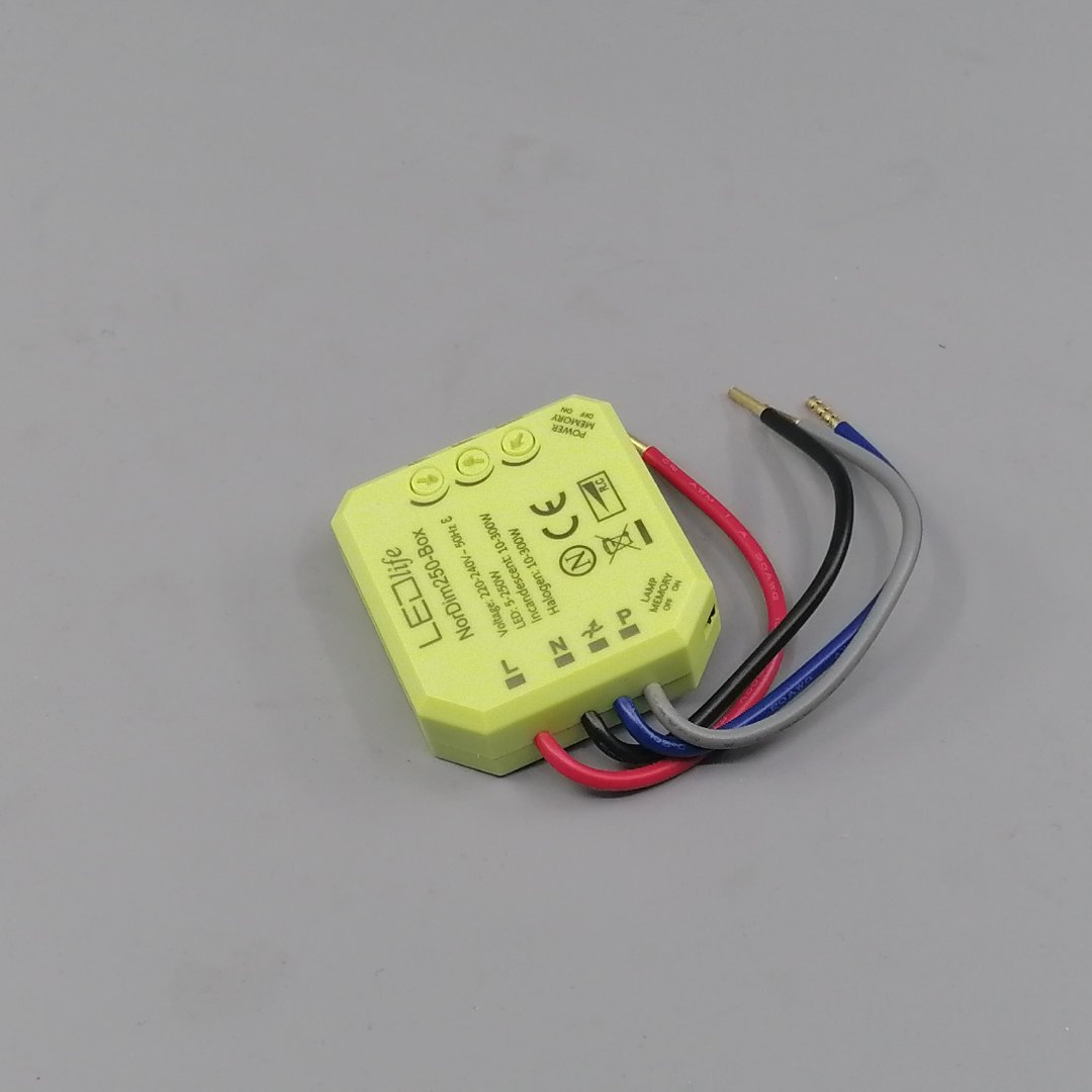 LED-dåse-Lysdæmper 5-250W - Justerbar dæmpning (360° frame 17)