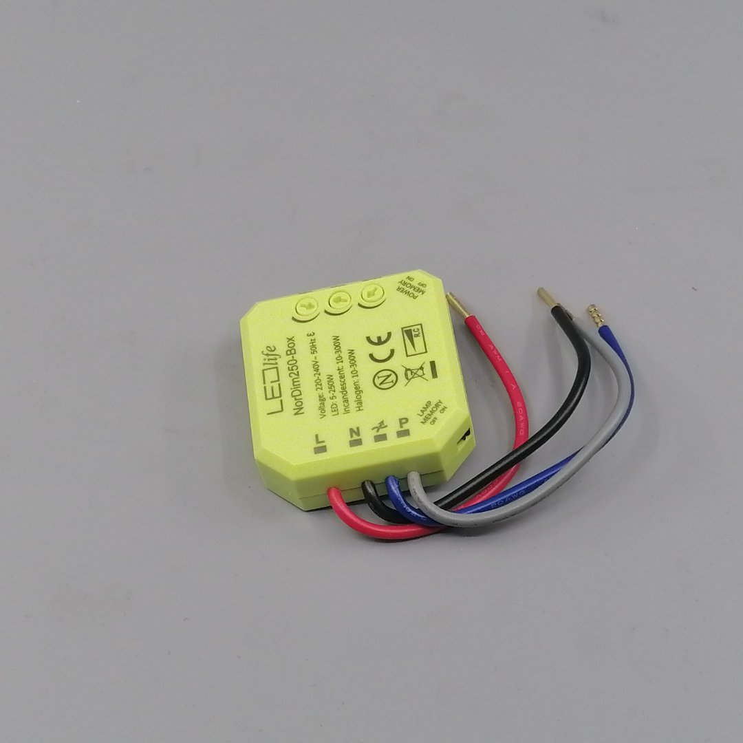 LED-dåse-Lysdæmper 5-250W - Justerbar dæmpning (360° frame 18)