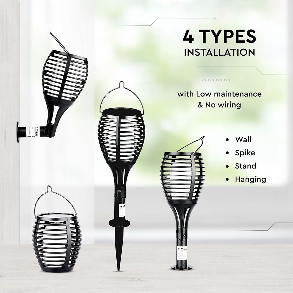 Sort luksus solcelle havelampe med flammeeffekt og 65cm højde - 4-i-1 design. Effekt: 0,45W. Lysstyrke: 15lm.