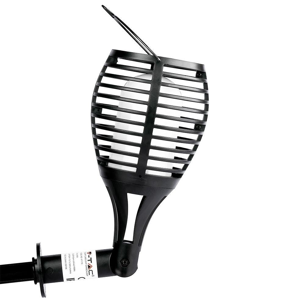 Sort luksus solcelle havelampe med flammeeffekt og 65cm højde - 4-i-1 design. Effekt: 0,45W. Lysstyrke: 15lm.