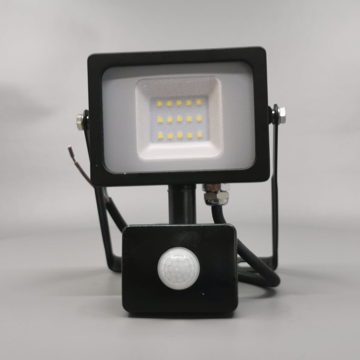 10W LED slim projektør m. sensor 4500K sort