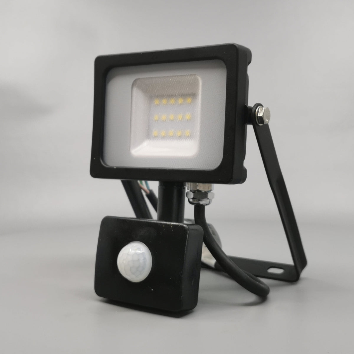 10W LED slim projektør m. sensor 4500K sort (360° frame 3)