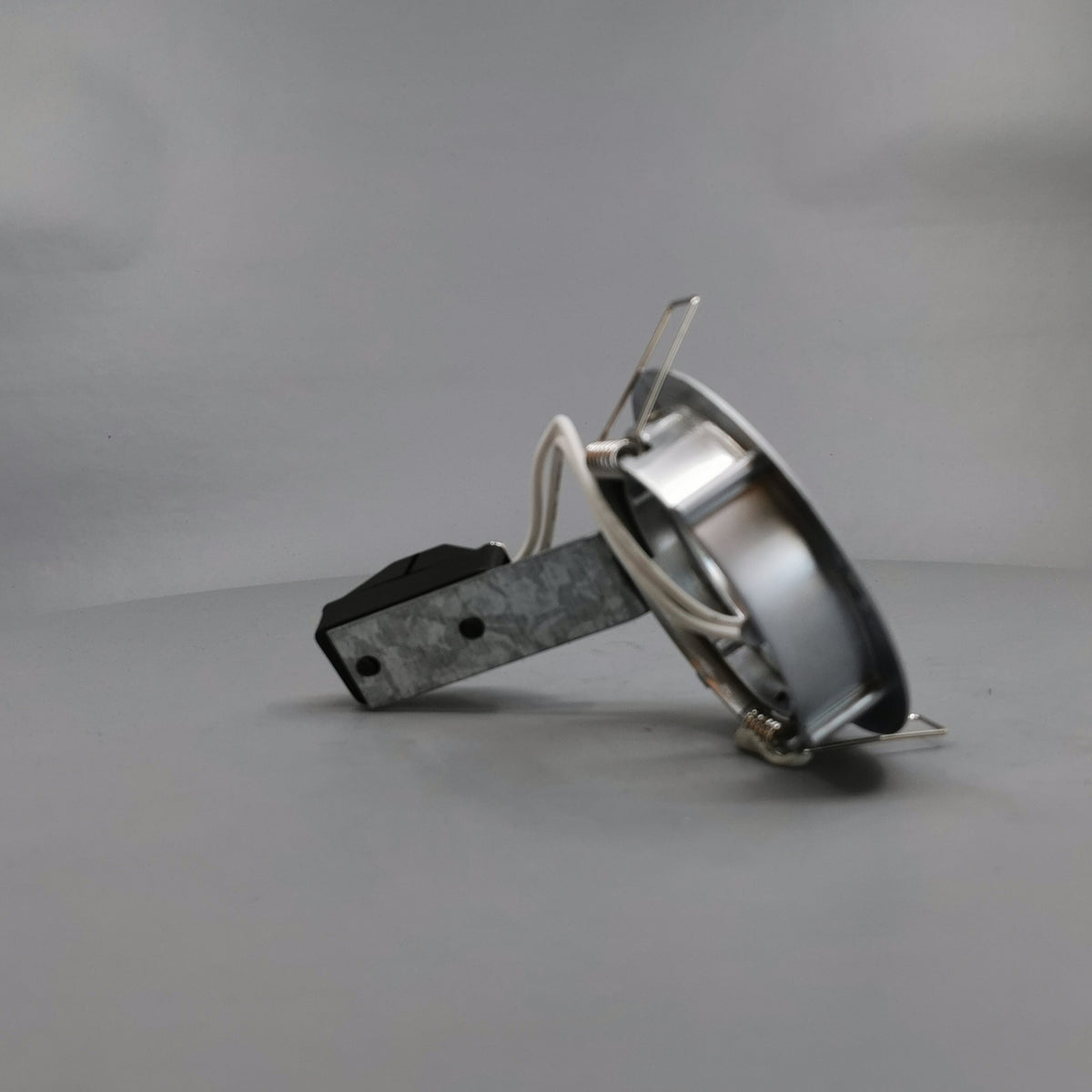 Downlight 12V GU5,3 Max 35W satin kipbar (360° frame 18)