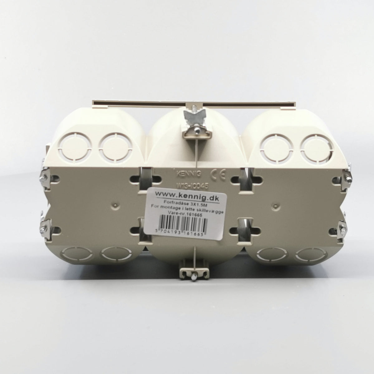 Kennig forfradåse 3x1½ modul (360° frame 13)