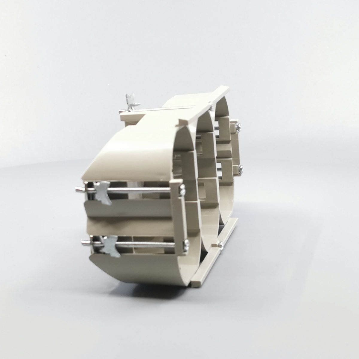 Kennig forfradåse 3x1½ modul (360° frame 20)