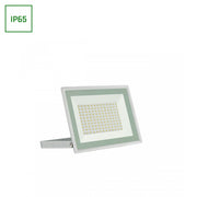 NOCTIS LUX 3 PROJEKTØR 100W 230V IP65 270x210x27mm HVID - Kraftfuld og vandtæt LED projektor med 100W effekt og 9400lm lysstyrke. Ideel til udendørs brug med IP65-klassificering. RA70 for naturlig farvegengivelse. Let og kompakt design i hvid finish.