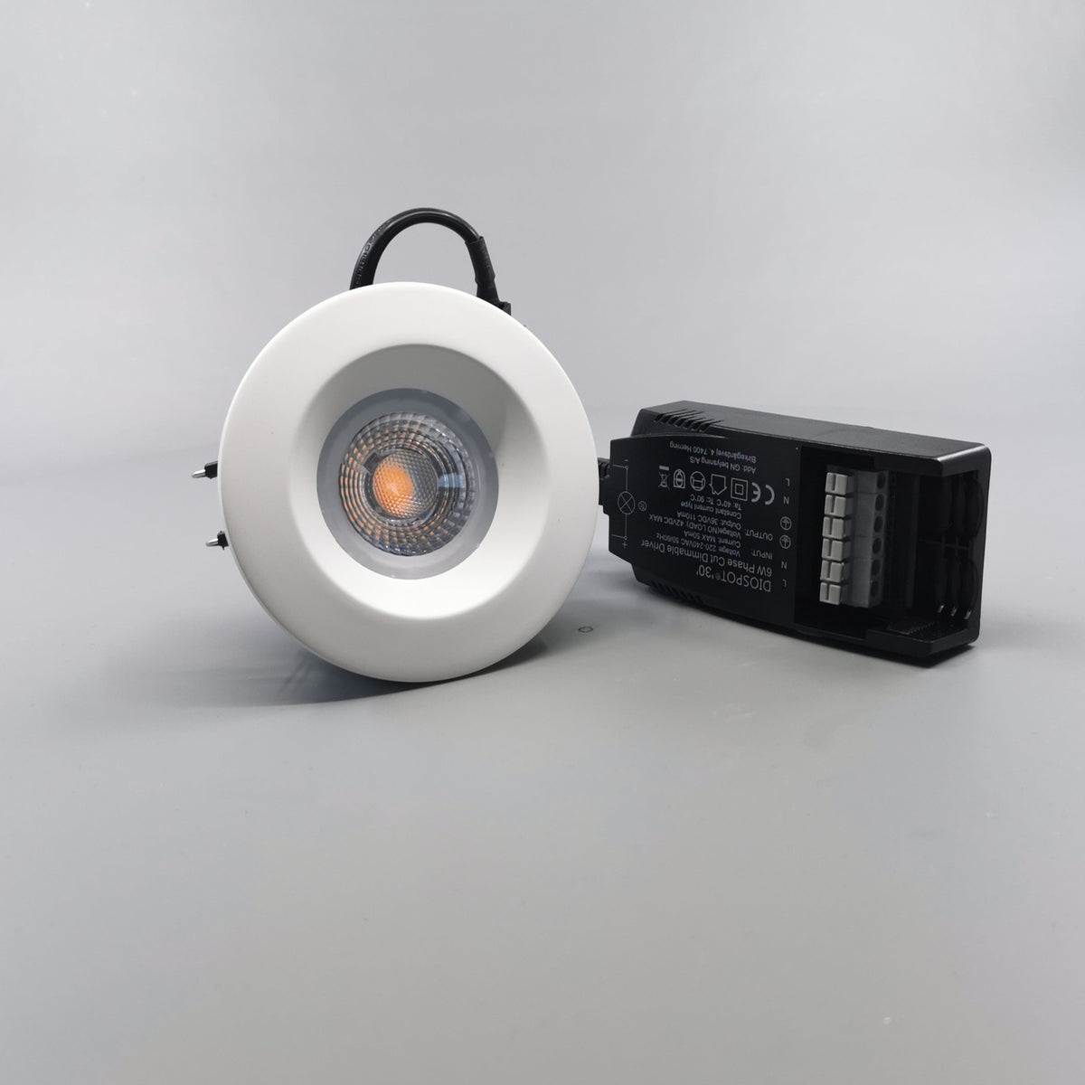 Diospot 30 One 6W 3000K 38° dæmpbar 32mm - hvid (360° frame 24)