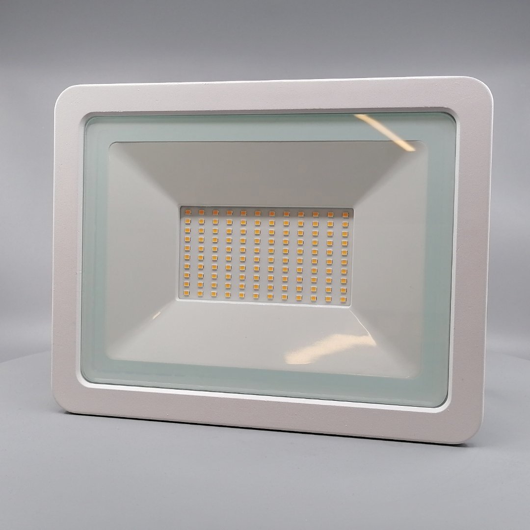 100W LED Projektør 3000K 8100 Lumen (360° frame 2)