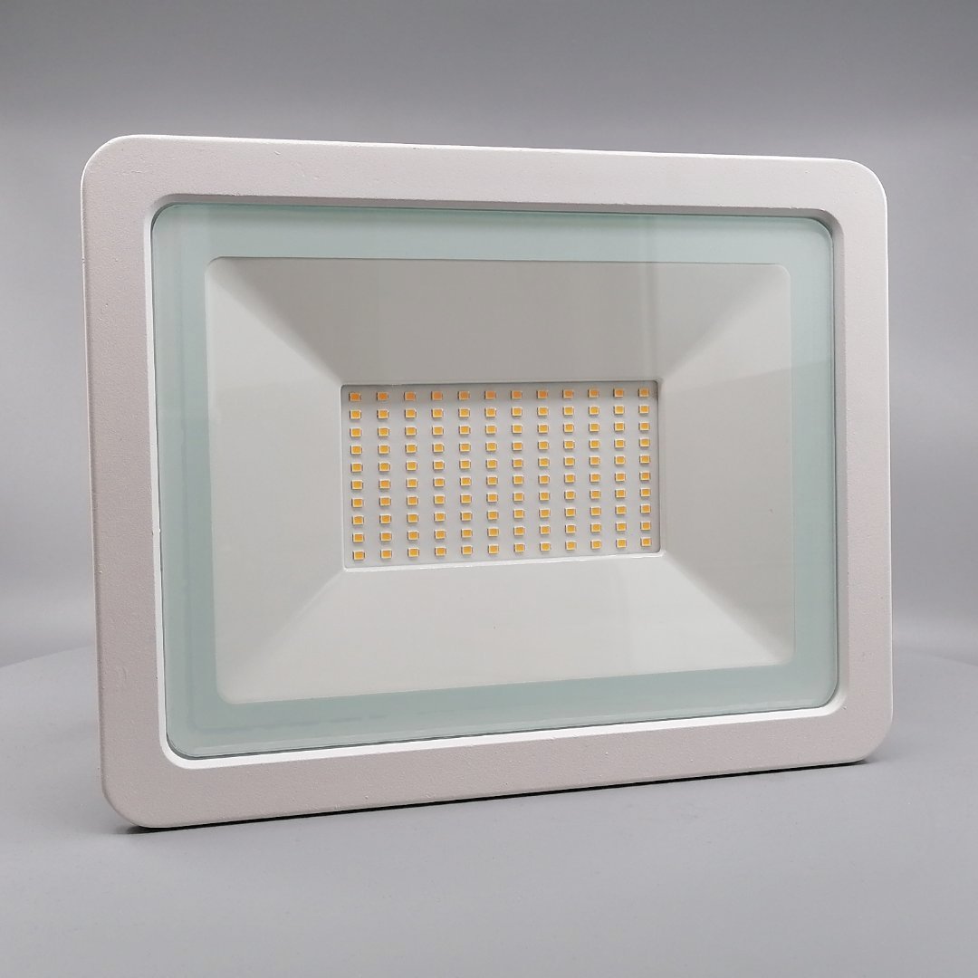 100W LED Projektør 3000K 8100 Lumen (360° frame 24)