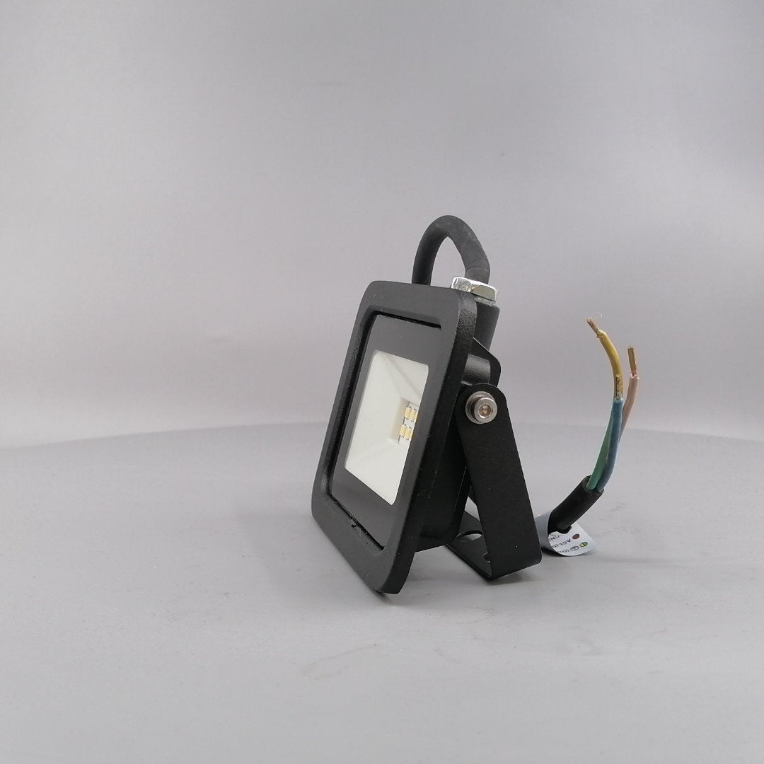 10W LED Projektør 6000K 830 Lumen (360° frame 6)