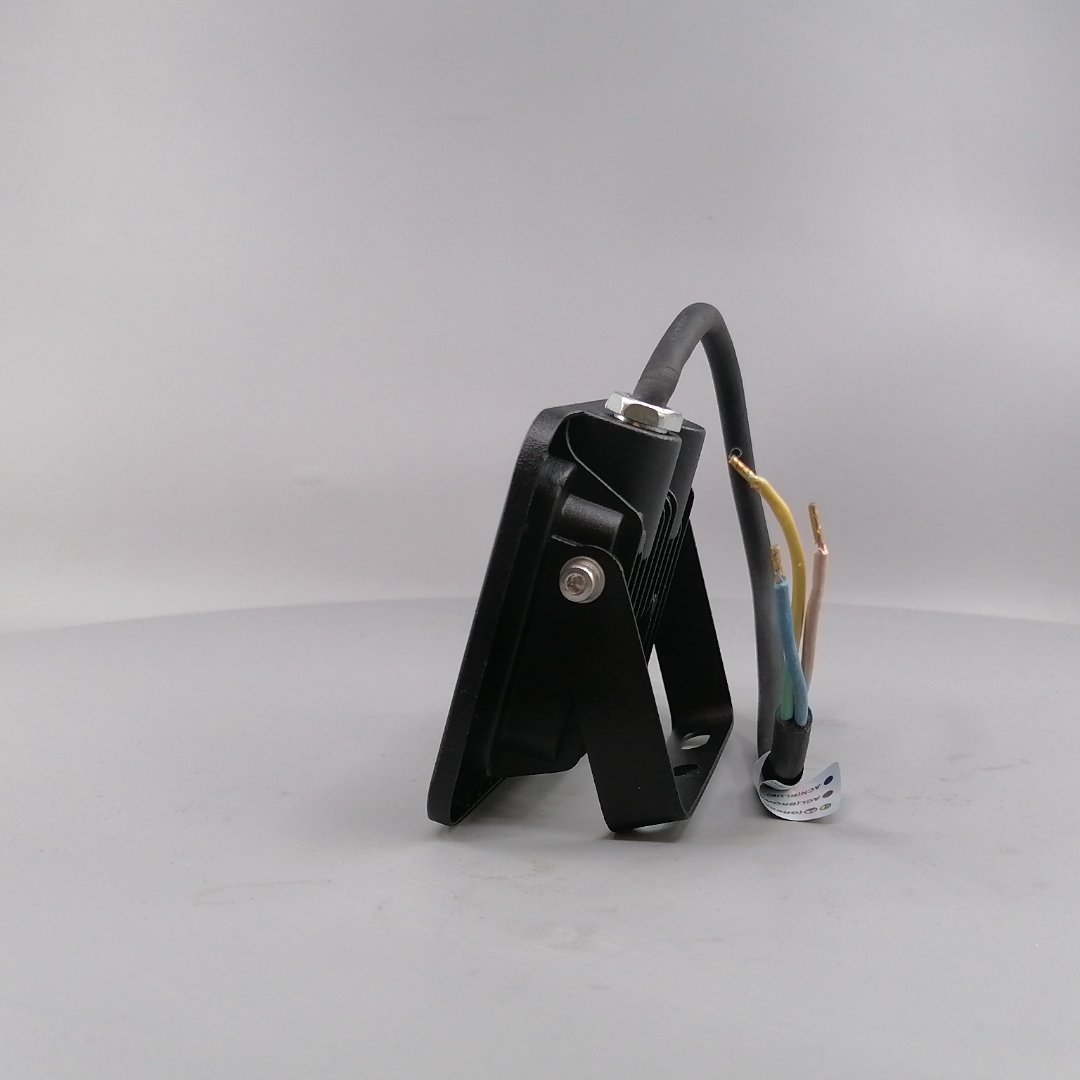 10W LED Projektør 6000K 830 Lumen (360° frame 8)