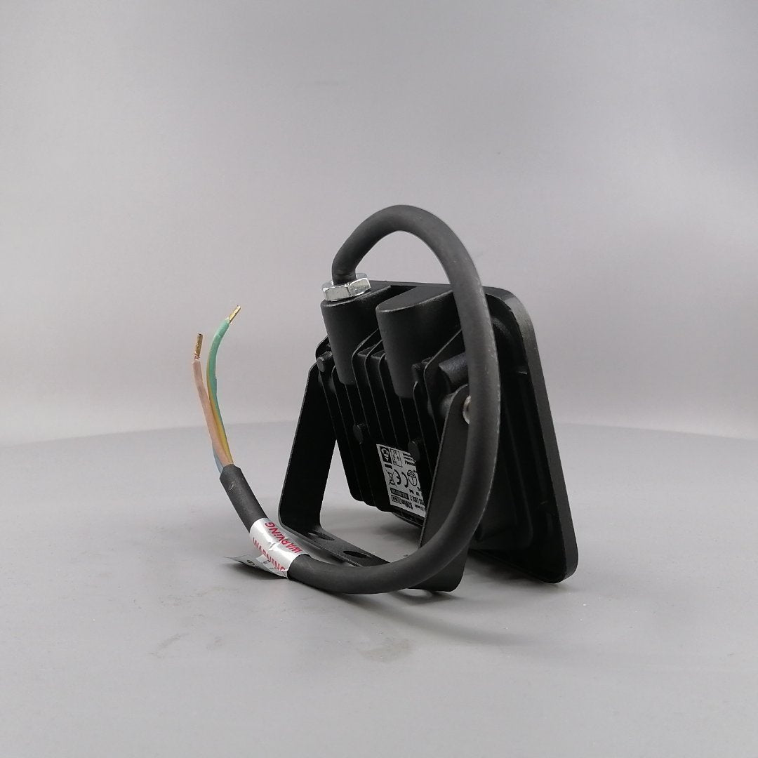10W LED Projektør 6000K 830 Lumen (360° frame 17)