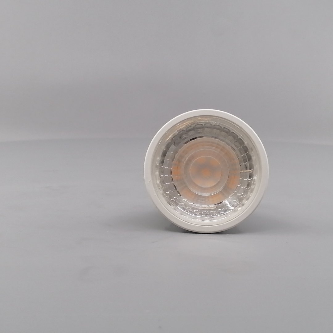 4W LED GU10 Pære 3000K 360 Lm (360° frame 23)