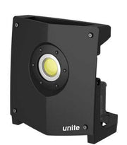 LED Arbejdslampe for 18V batterier. 5000lm 4000K. Passer til Bosch, Makita og Metabo. IP65, IK08.