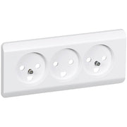 Opus 66 afdækning til planforsænket trippel stikkontakt med jord - hvid