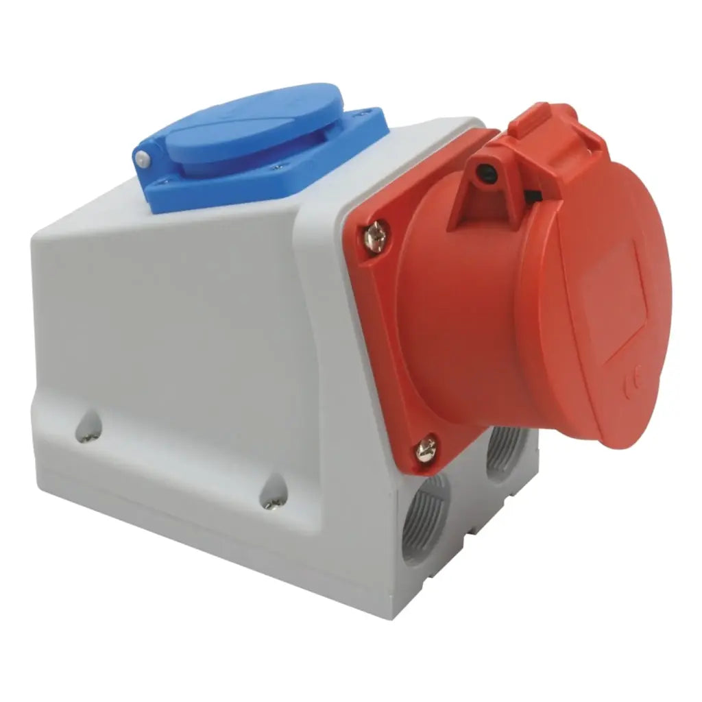 Cee kombi 400/230V DK-Udtag IP44