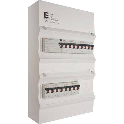 Færdigmonteret gruppetavle - HPFI - 1x16A 3P+N, 1x13A 3P+N, 4x13A 1P+N - Hvid