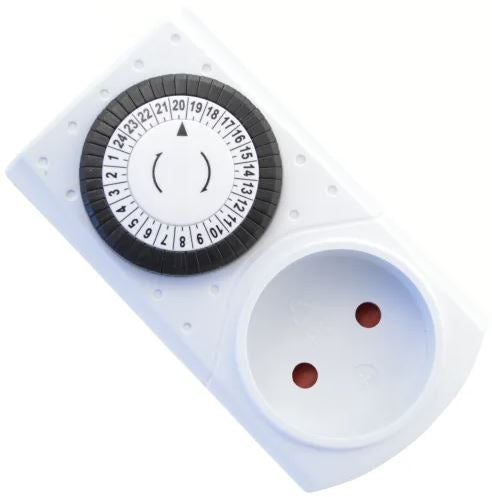 Stikkontaktur Døgn uden jord, mekanisk