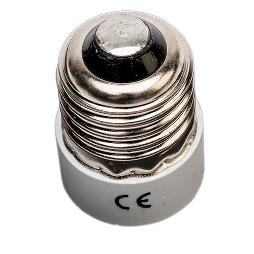 Sokkeladapter / Fatningsomformer fra E27 til E 14