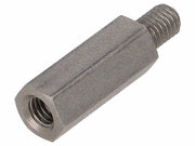 Afstandsmøtrik - 20mm rustfri stål, hun til han (M5)