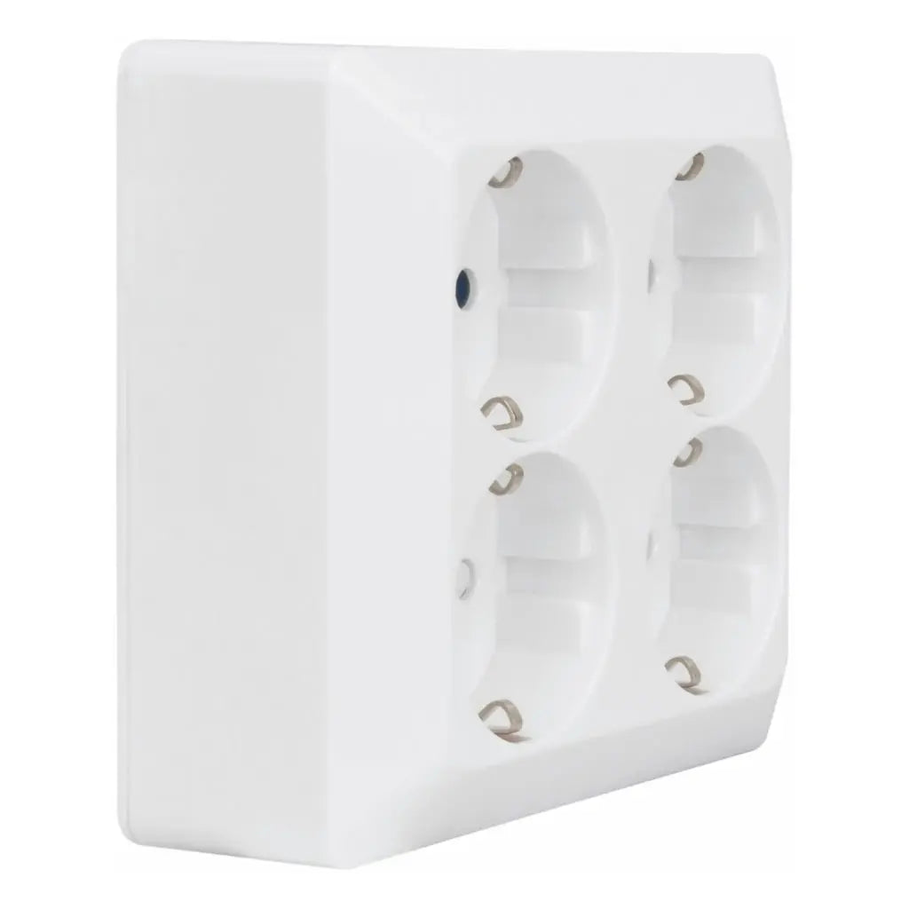 Stikkontakt schuko med 4 udtag i hvid