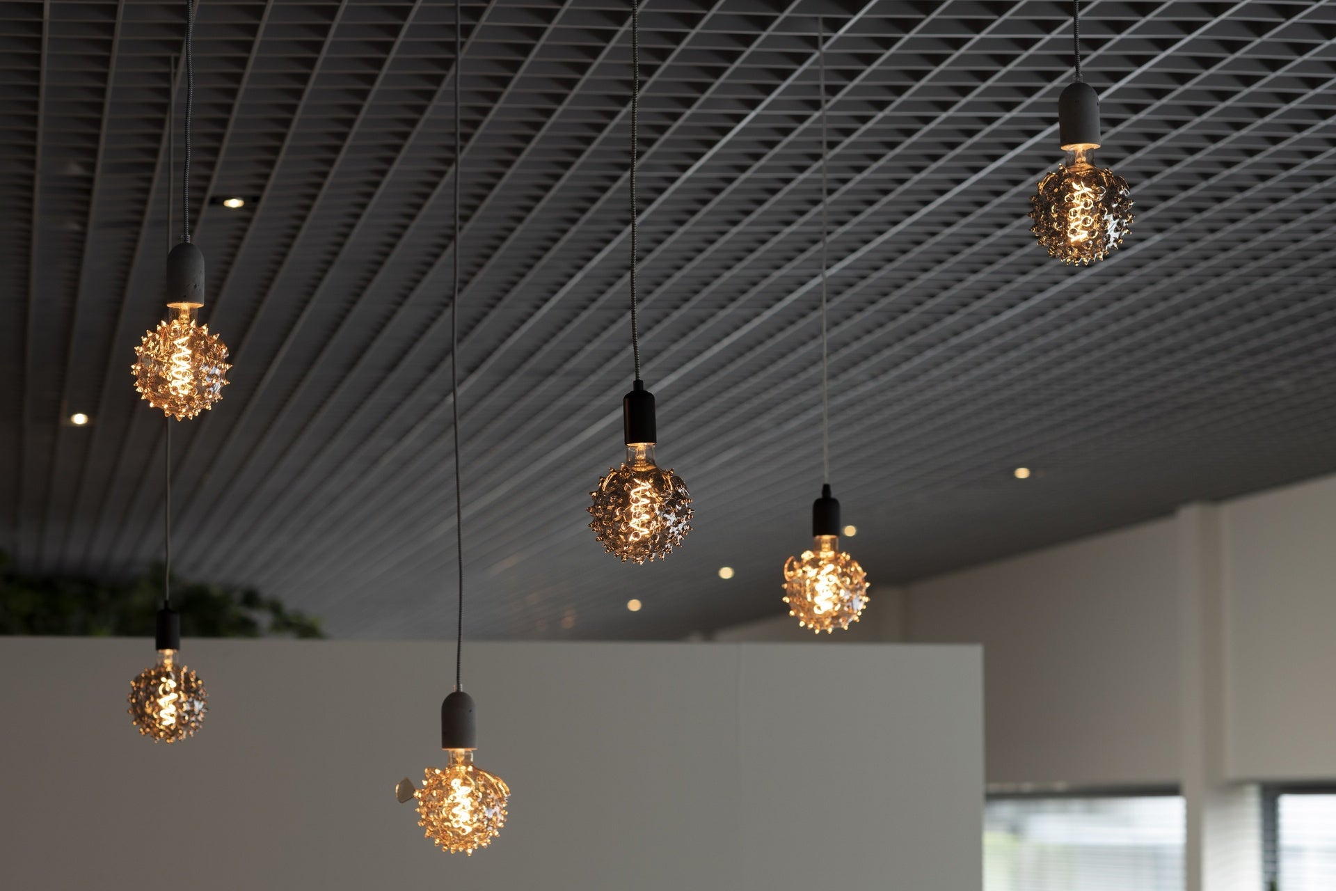 Filament LED "Blowfish" pære - 240V / 4W E27 (1900K), Gold