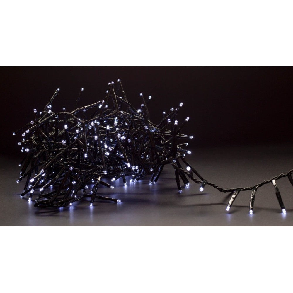 8 meter kold hvid cluster LED julelyskæde - 400 LED, med memory funktion, egnet til udendørs brug, IP44, 230V