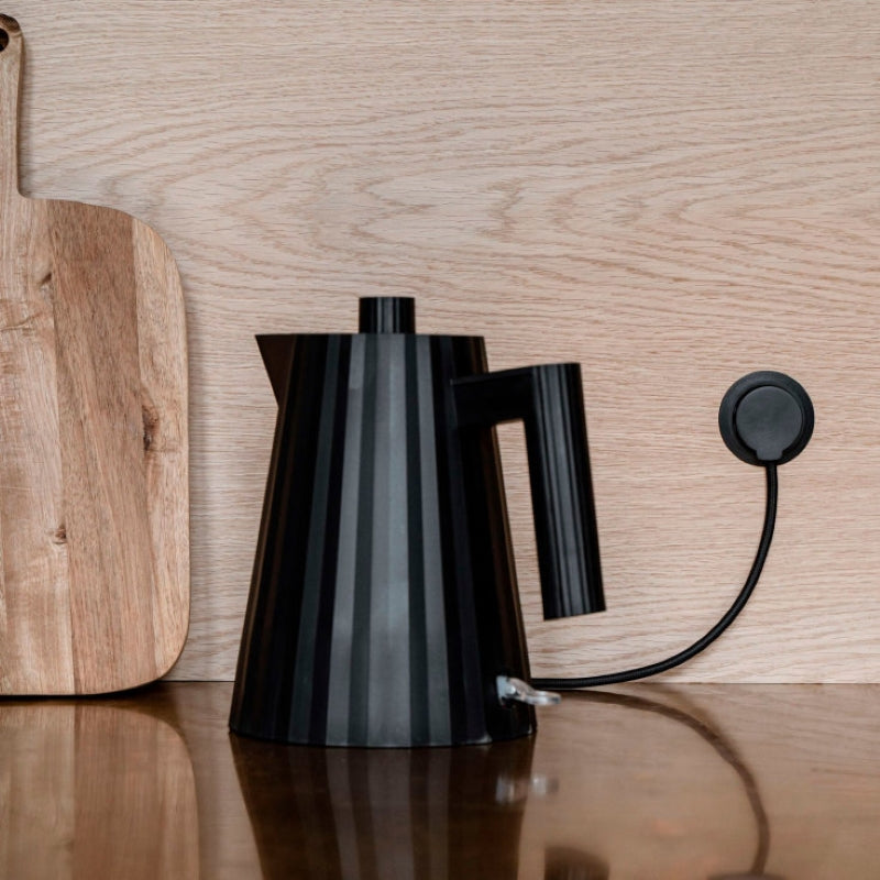 NORM flad stikprop, sort - Schuko