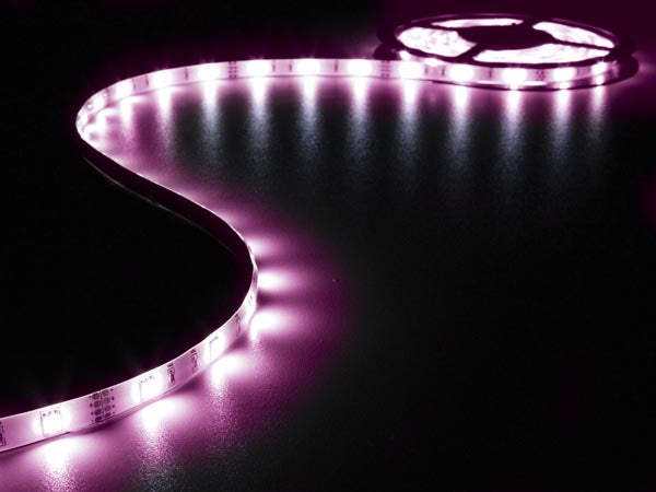 LED stripsæt (IP61) - 150 RGB, fjernbetj., strømfors. (5m)