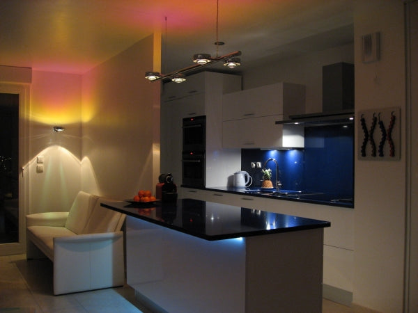 VM162 - RGB LED strip styring med RF fjernbetjening