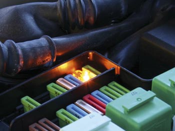 Autosikring m. indikatorlys - 7,5A Brun