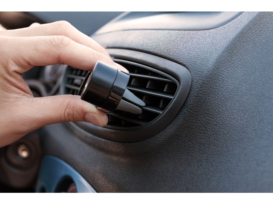 Universal smartphoneholder m. vent. clip