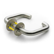 dørgreb u-form m/ros 58-82 l18 monteret massiv roset ø50x2mm