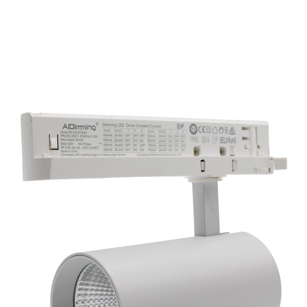 29W Dæmpbar hvid skinnespot fra LEDlife med høj effektivitet på 140 lm/W, RA 90 og 38 graders spredning, passer til 3-fasede systemer