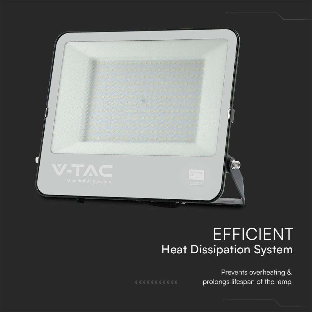 200W Samsung chip projektør med 1m ledning, 6500K, sort hus og grå matteret glas