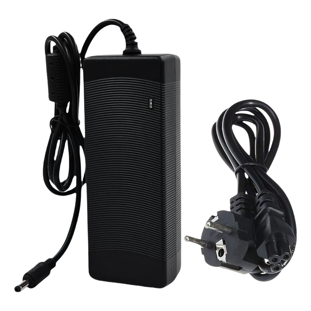 156W Strømforsyning til LED strips - 24V DC, 6,5A, IP44 vådrum - Effektiv strømforsyning til LED strips med beskyttelse mod vand - Inkluderer 230V indgang og 24V DC udgang. Egnet til brug i vådrum.