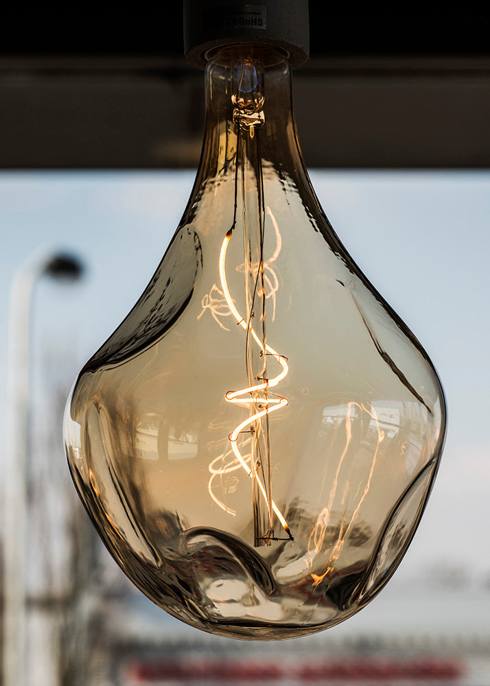 A165 LED "Big jenny" pære - 240V / 4W E27 (2200K), Gold