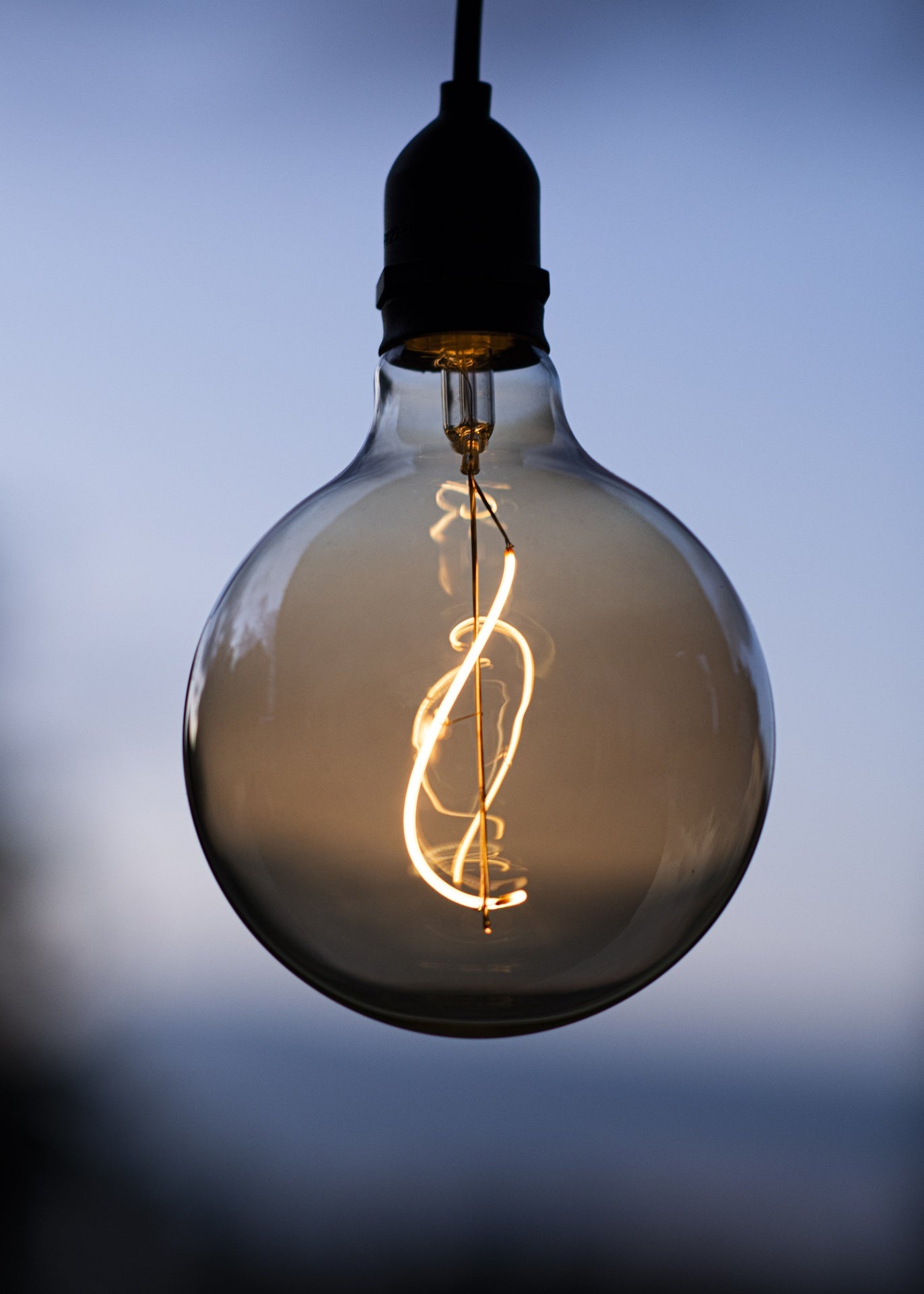 Pendant m. batteriforsynet G125 (2200K) LED pære - 1m (IP44)