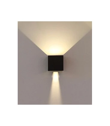 6W LED sort væglampe firkantet.