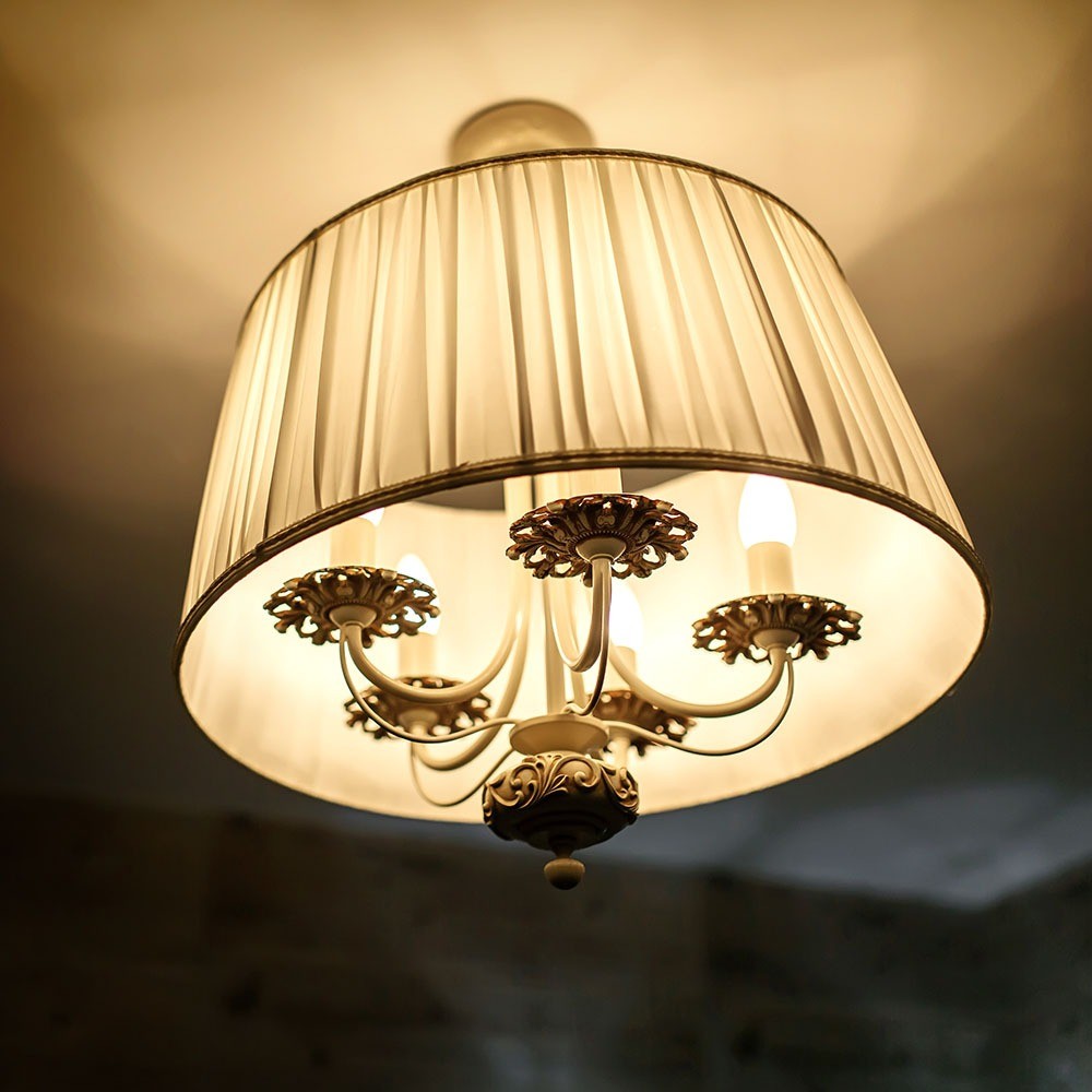 3,5W RGB+6400K Kertepære E14 - Dæmpbar med RF Kontrol - 320lm - RA80