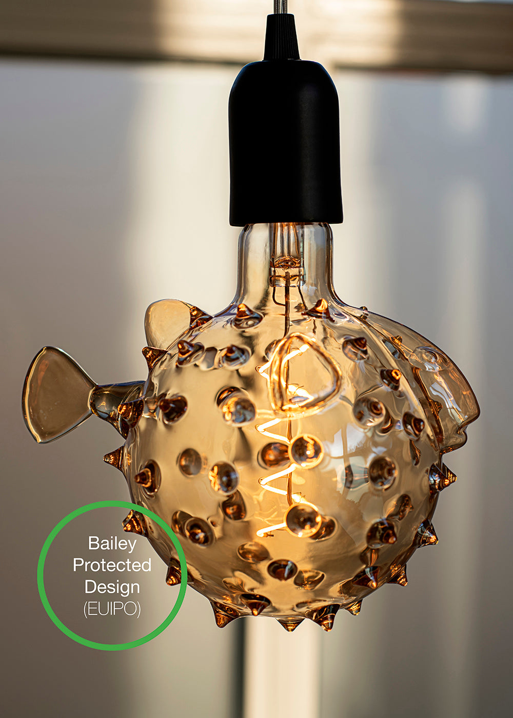 Filament LED "Blowfish" pære - 240V / 4W E27 (1900K), Gold
