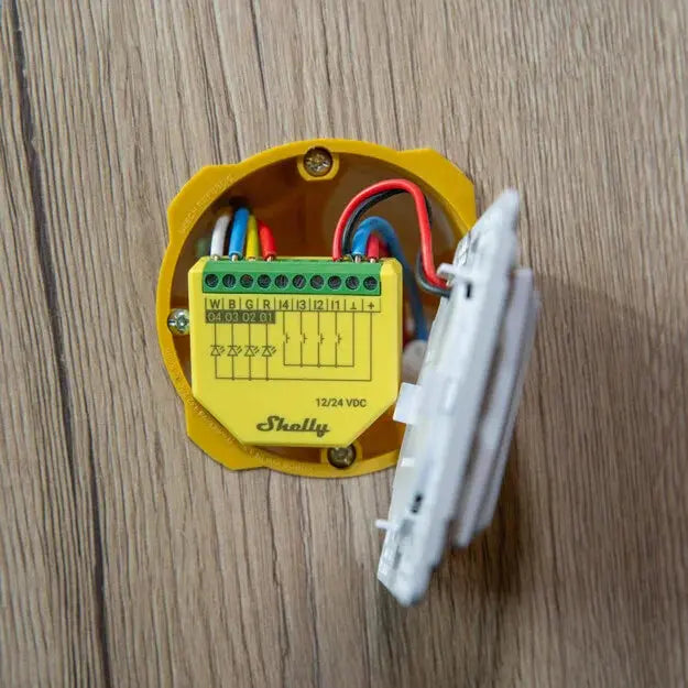 Shelly Plus RGBW PM - WiFI 12/24V styring