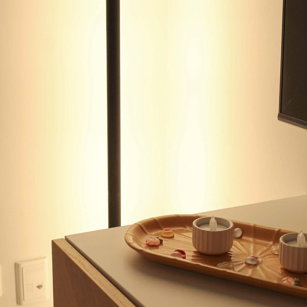 145cm RGBIC+CCT hjørnelampe med Wifi og app styring - 48W, 230V输入