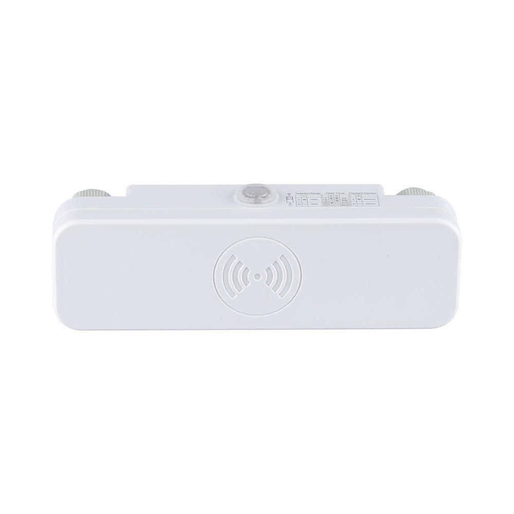 Mikrobølgesensor i hvid med IP65 beskyttelse og maksimalt 200W LED-kapacitet